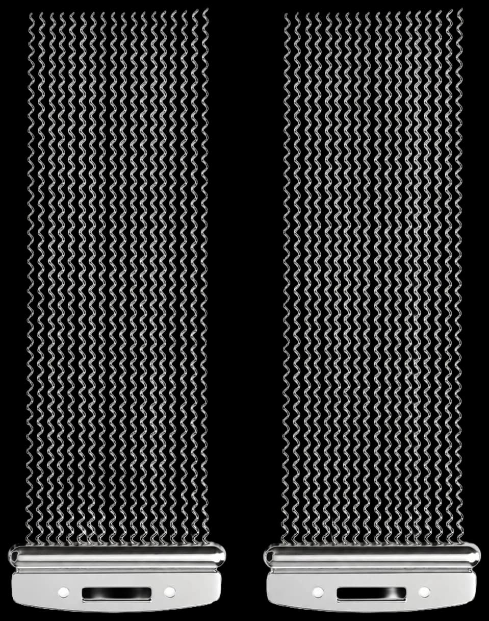 The two 20-strand premium-grade steel snare wires fitted to every MusicOn cajon